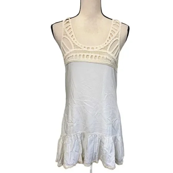 solitaire crochet dress Solitaire White Crochet Lace Sleeveless Dress Size Small